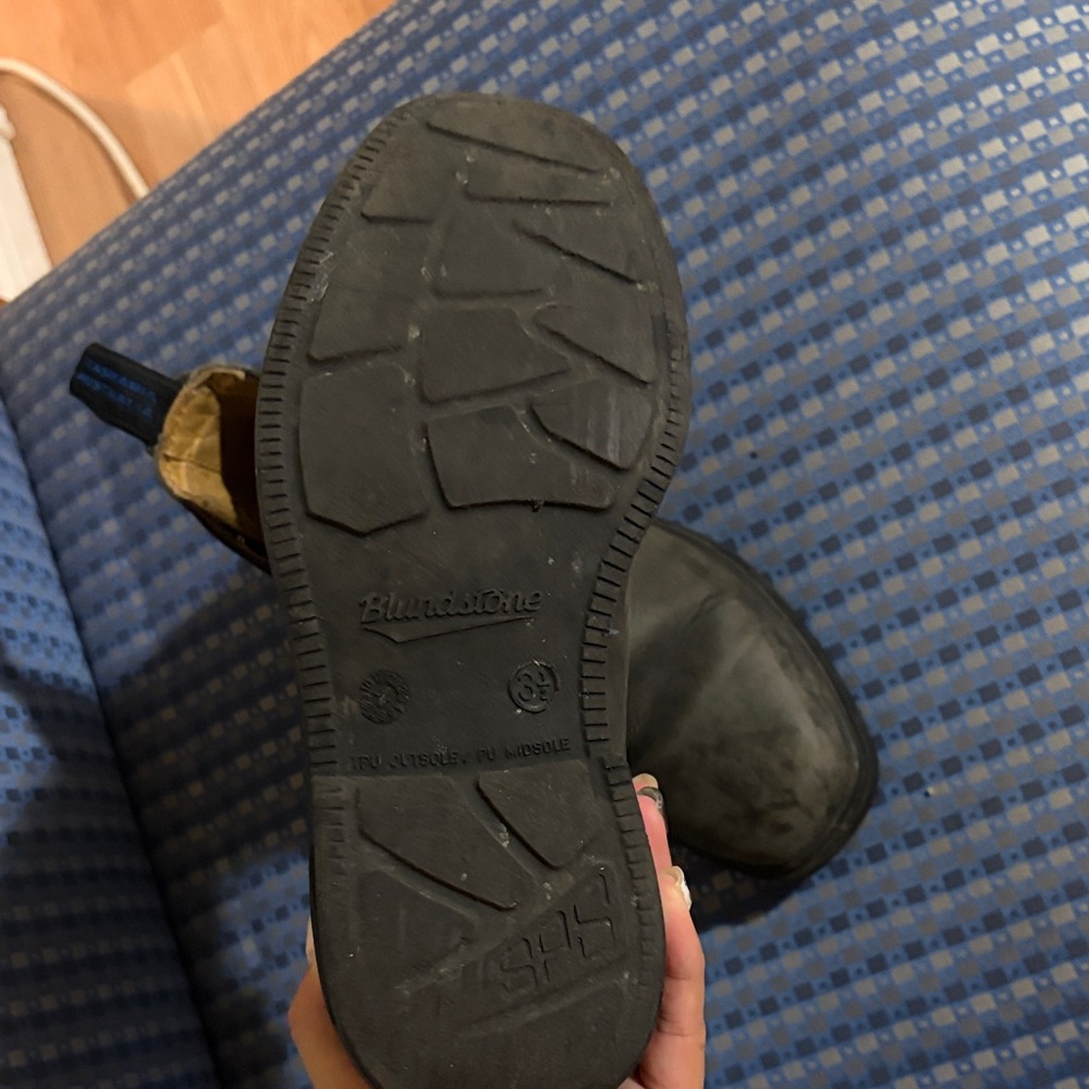 BLUNDSTONE - Picture 3 of 5